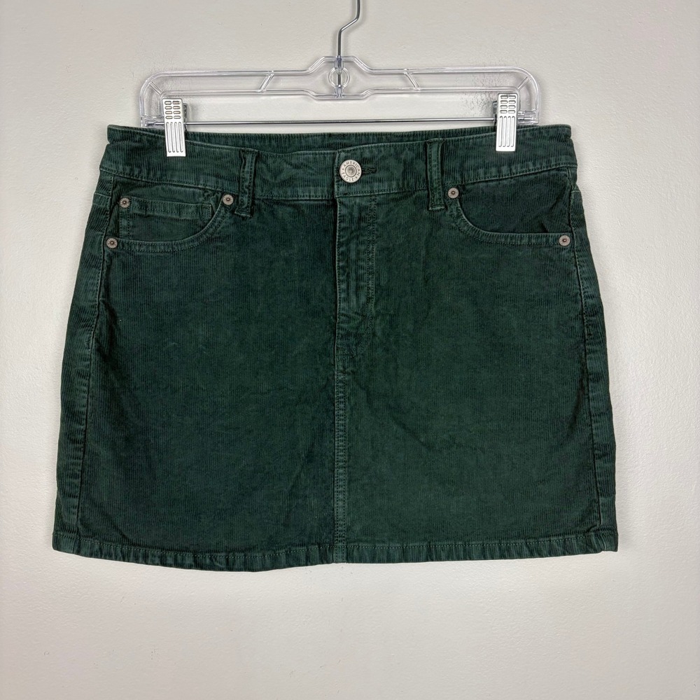 American Eagle Super Stretch Hi-Rise Mini Skirt Green Corduroy‎ Casual Size 10